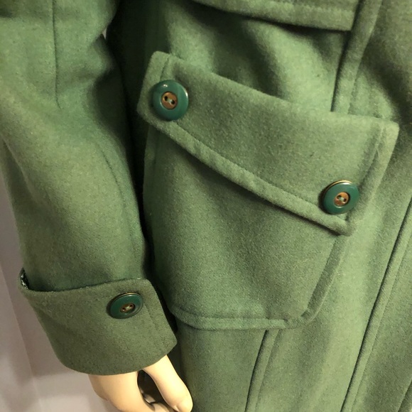 Green Coat from ModCloth - Picture 3 of 8